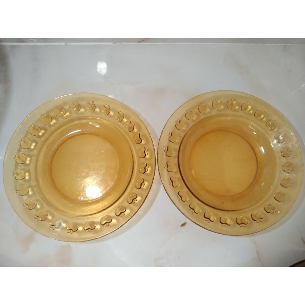 Piring Kaca Coklat Klasik