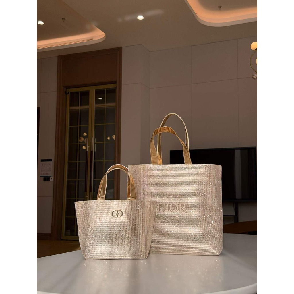 Vip Gift Tote Holiday Season