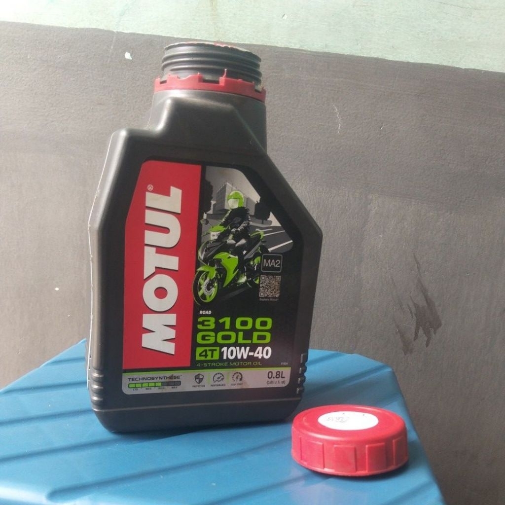 BOTOL OLI MOTUL BEKAS 0.8L (KOSONG)