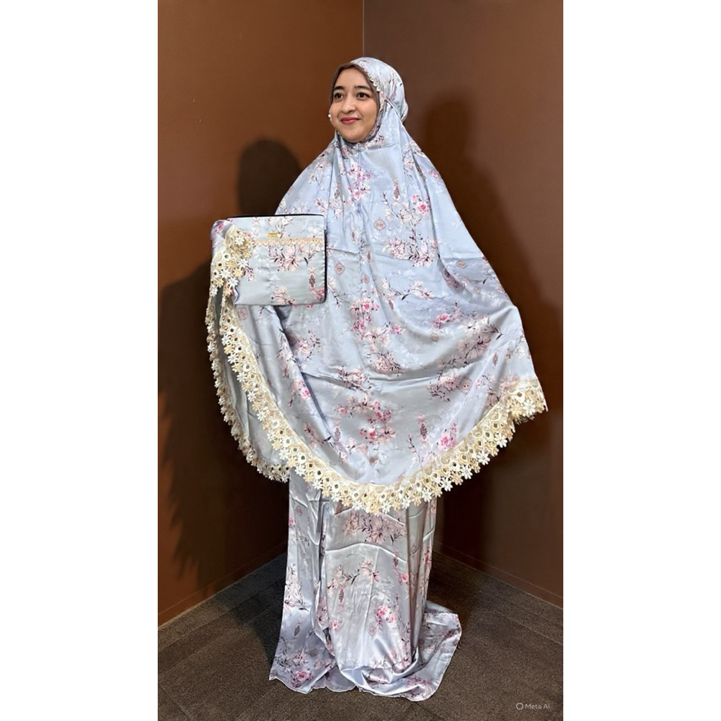 MUKENA SILK MOTIF RENDA KECIL