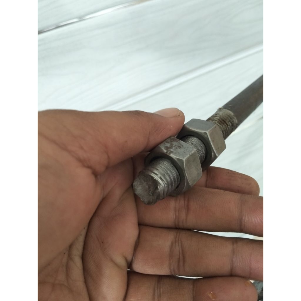 BAUT KUDA KUDA ATAU BAUT ANGKUR UKUR 5/8 / 16 MM PANJANG 30 CM