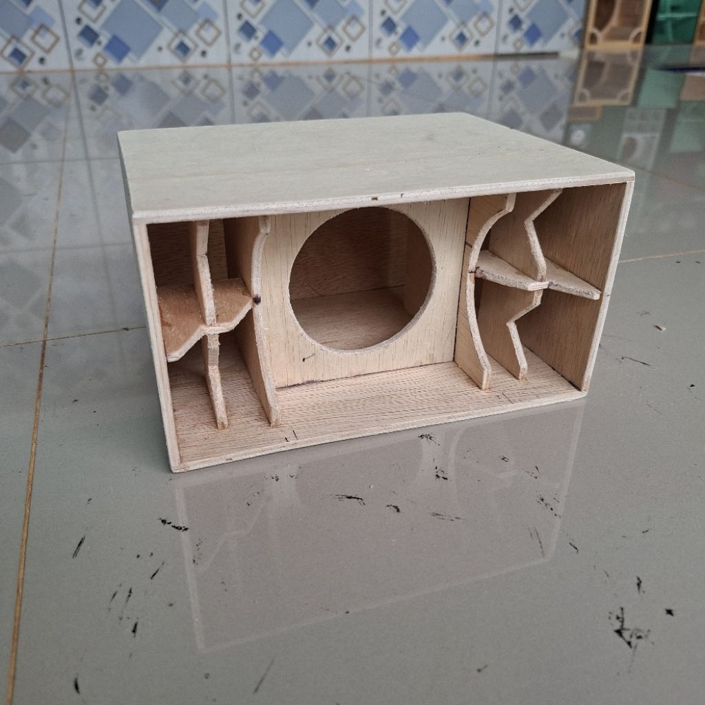 BOX NMAX SPEAKER 3 INC