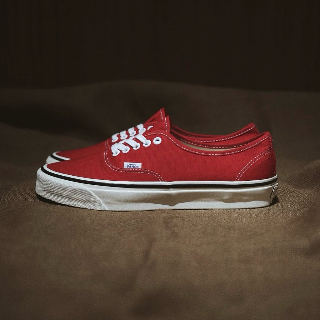 AUTHENTIC 44 REISSUE LX PRM RACING RED