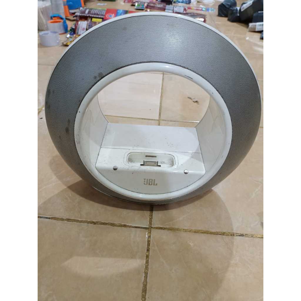 Dijual Bekas dok speaker JBL Radial untuk ipod