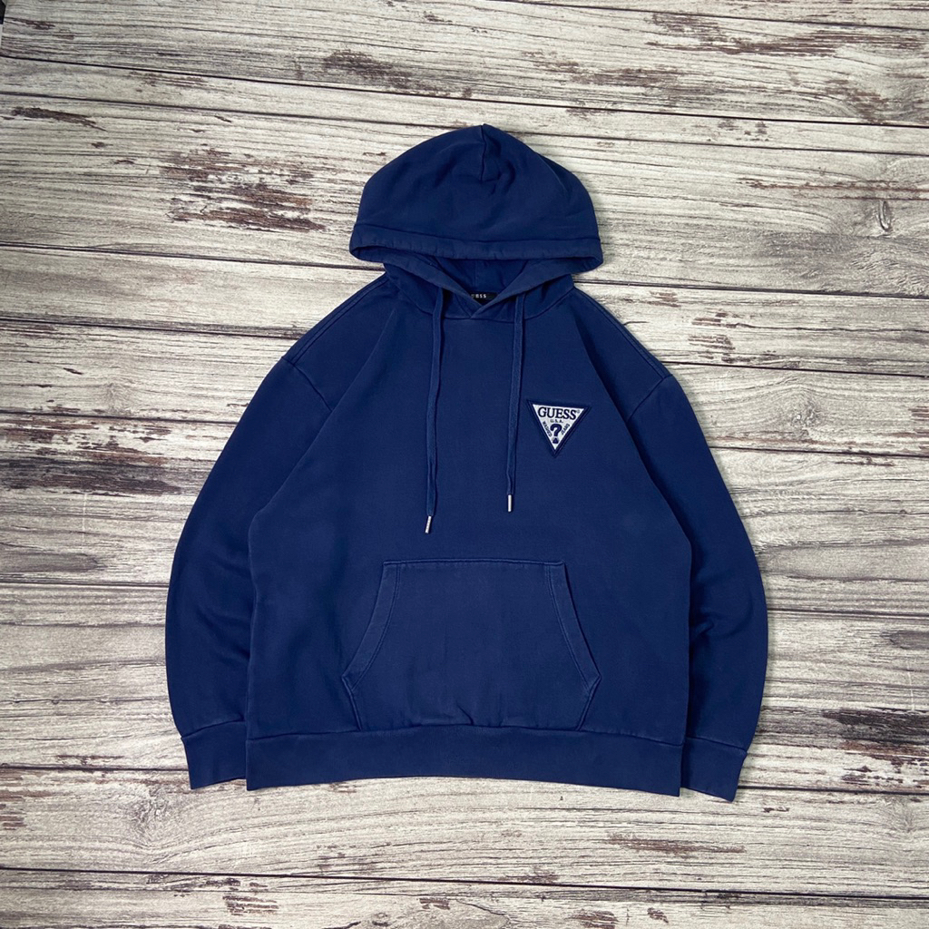 Hoodie Guess Triangle Bordir Size XL