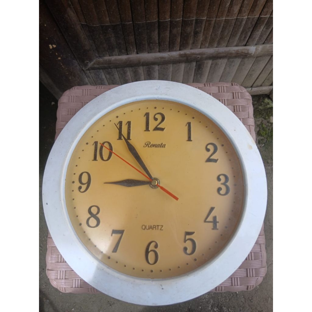 jam dinding 75rb jadul antik kuno lawas vintage display mati