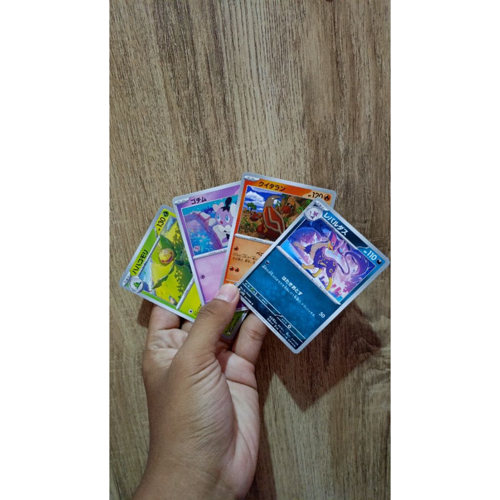 4 Kartu pokemon jepang