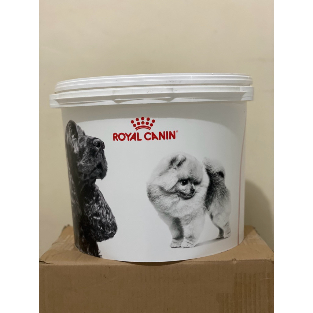 Food Container Royal Canin 4kg Drum (Tempat Simpan Dry Food Kucing/Anjing)