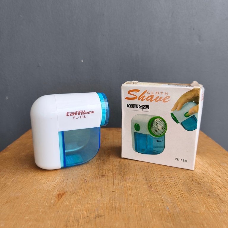 Alat Potong Cukur Bulu Pakaian