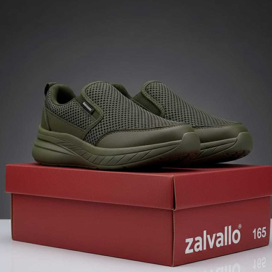 sepatu sneakers pria sepatu slio on tanpa tali cowok