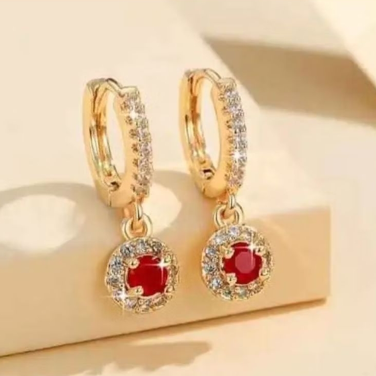 Anting Tusuk Titanium Permata Merah