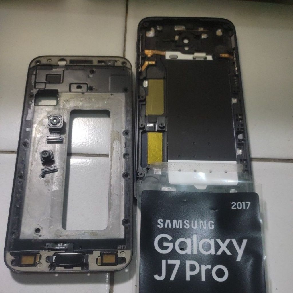 Frame Plus Backdoor Samsung Galaxy J7 Pro bonus kamera