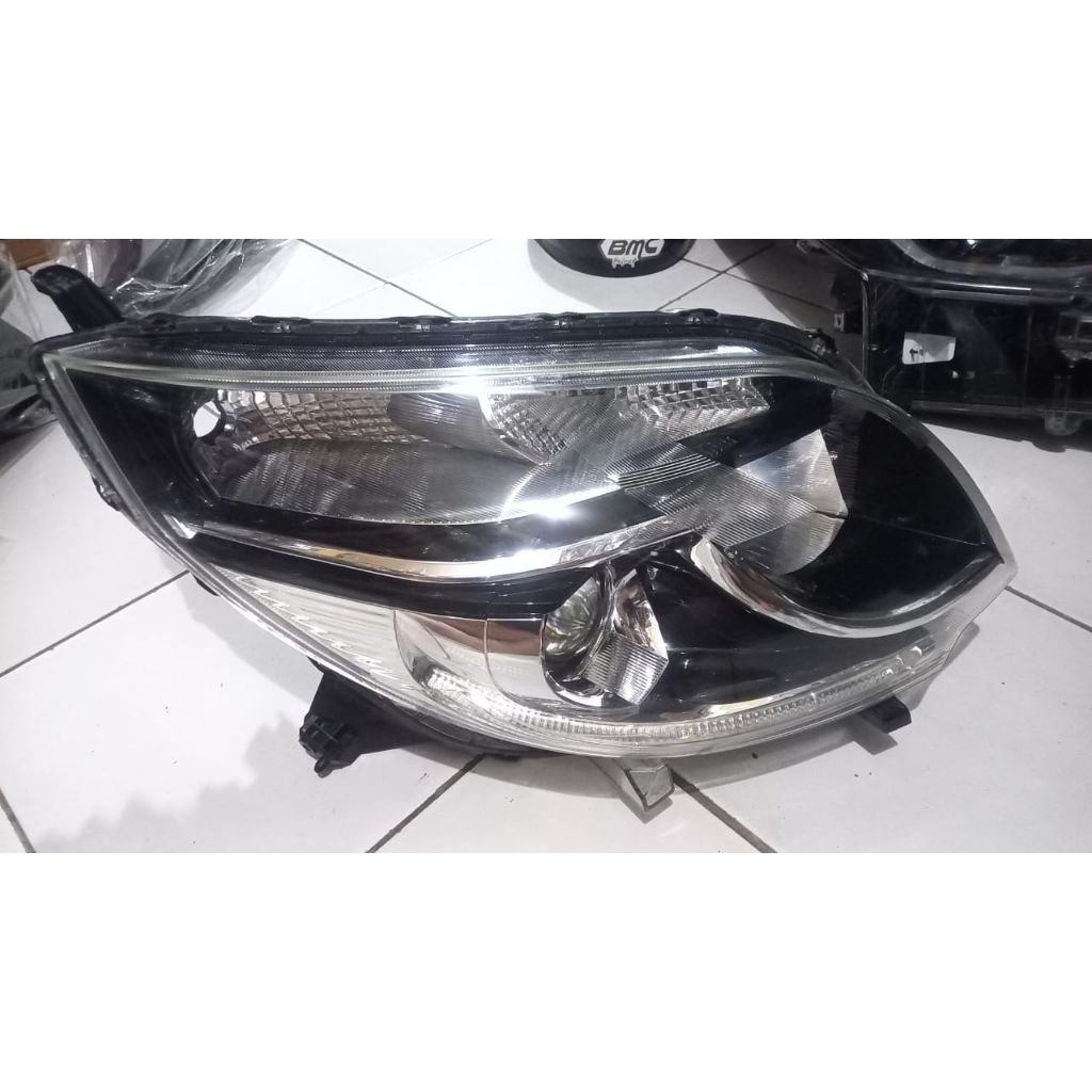 Headlamp Rush Terios 2016 - 2017 Kanan