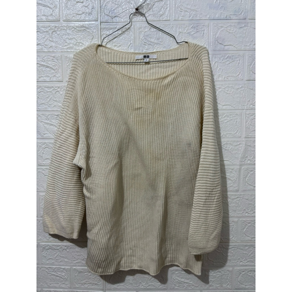Sweater uniqlo rajut