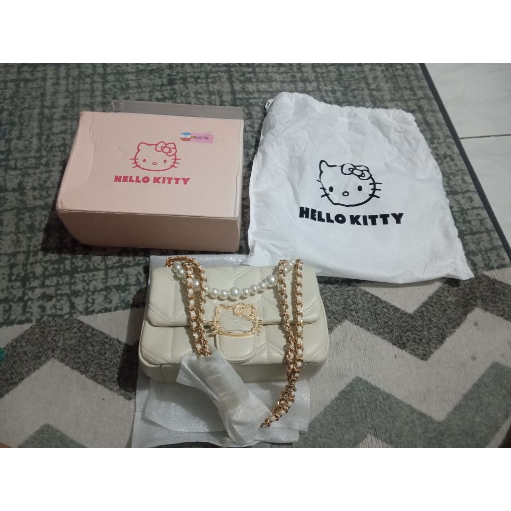 PRELOVED TAS FASHION BW