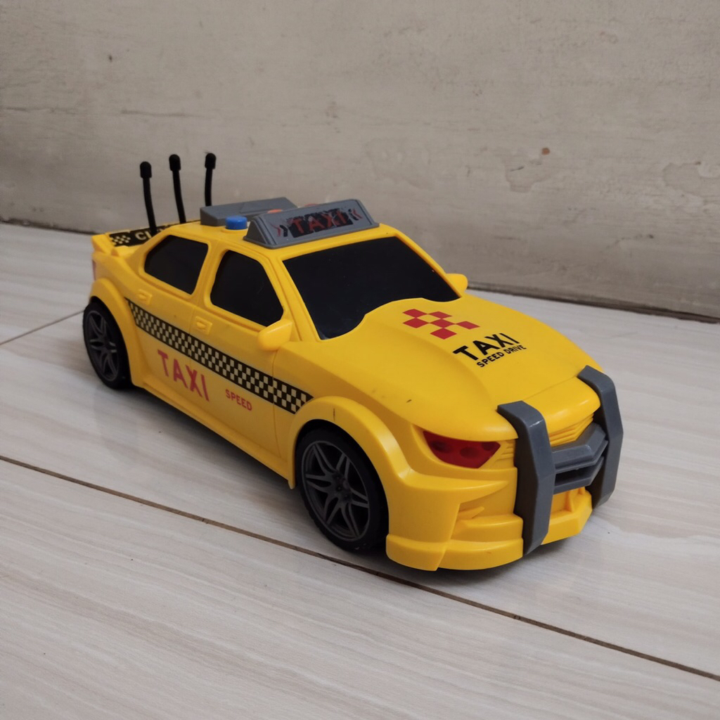 Suara Dan Lampu Mobil Taxi Original Kids Station Mainan Pajangan Hadiah Anak