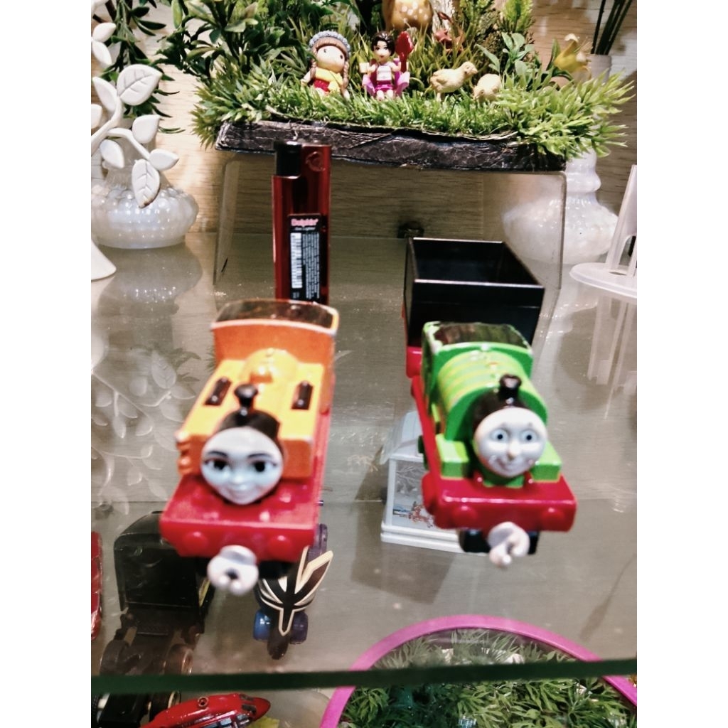 mainan kereta Thomas bekas baik