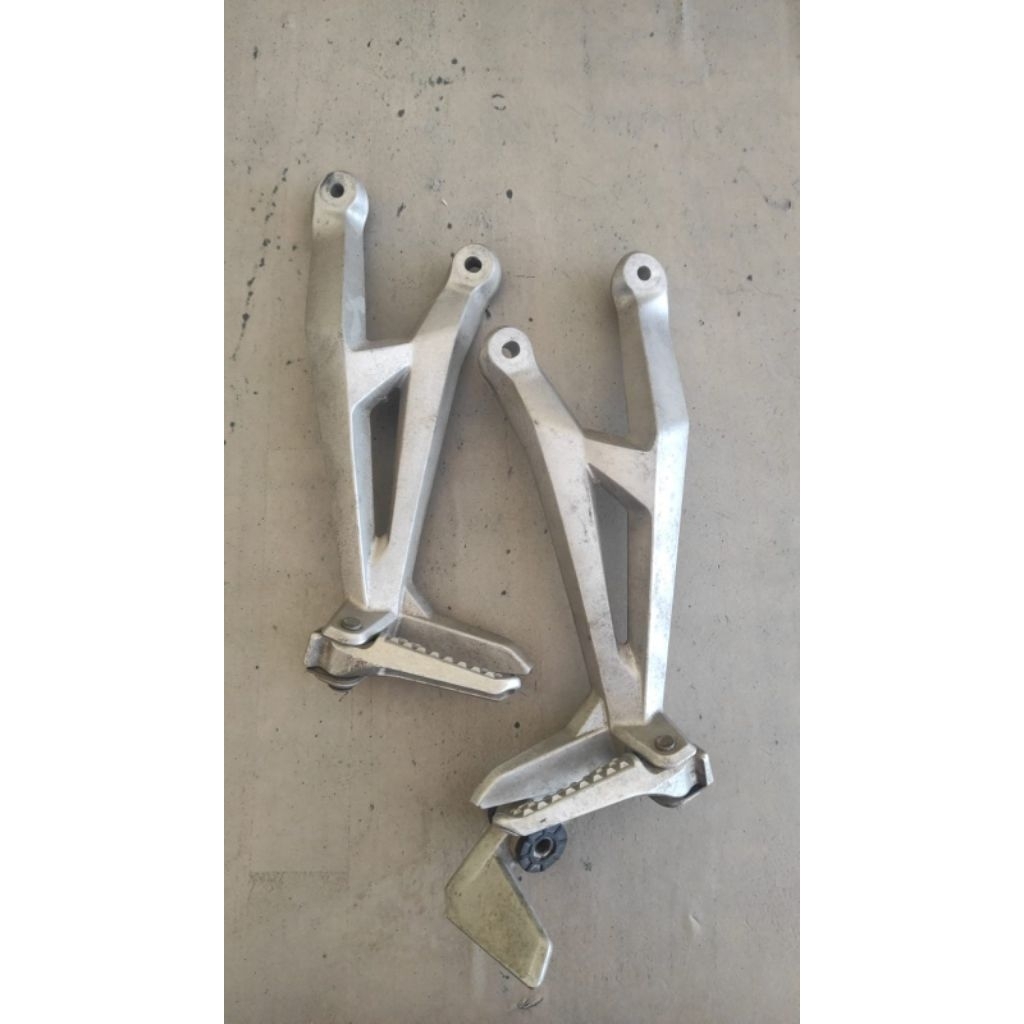 postep belakang cbr 250 rr