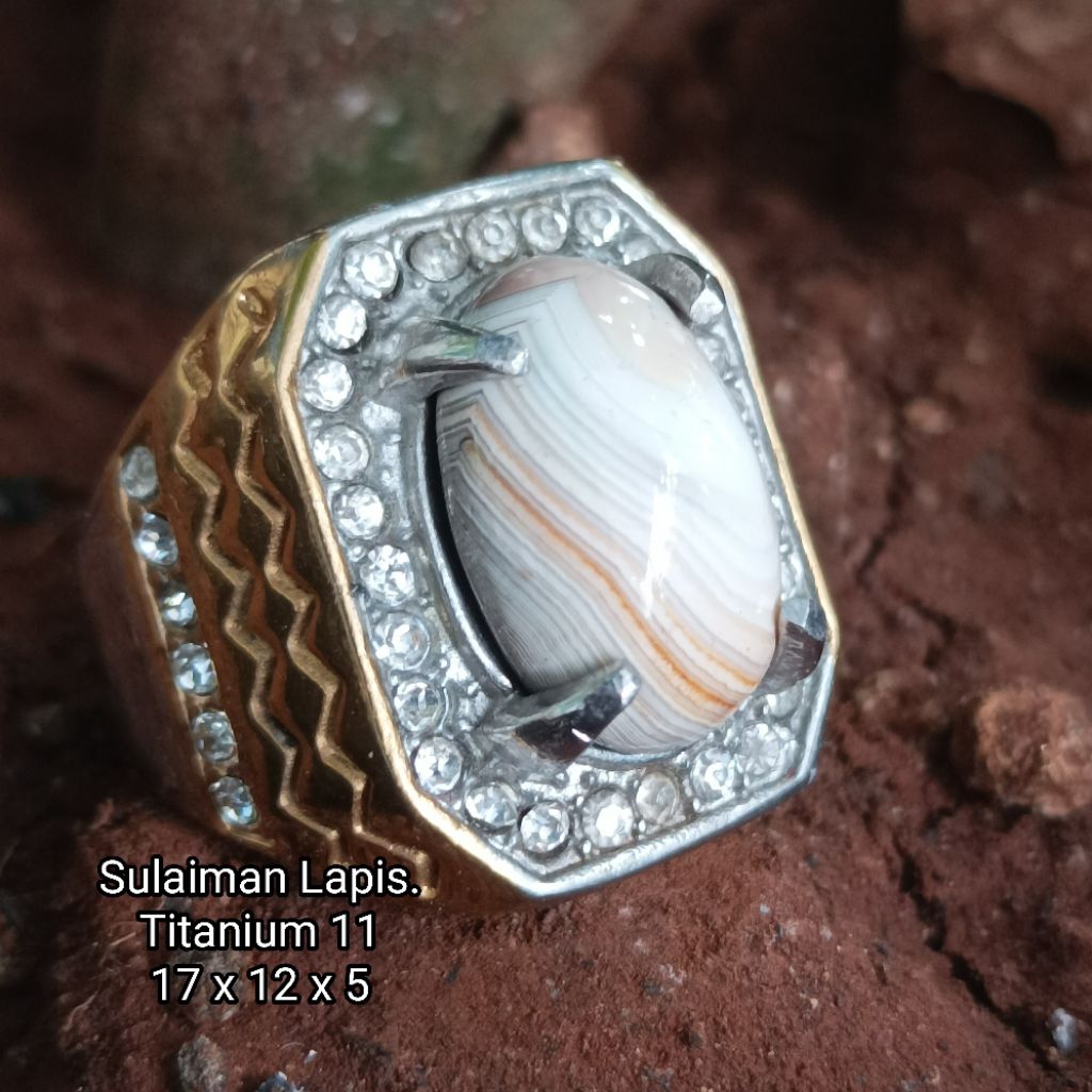 Akik Natural Sulaiman Motif.
