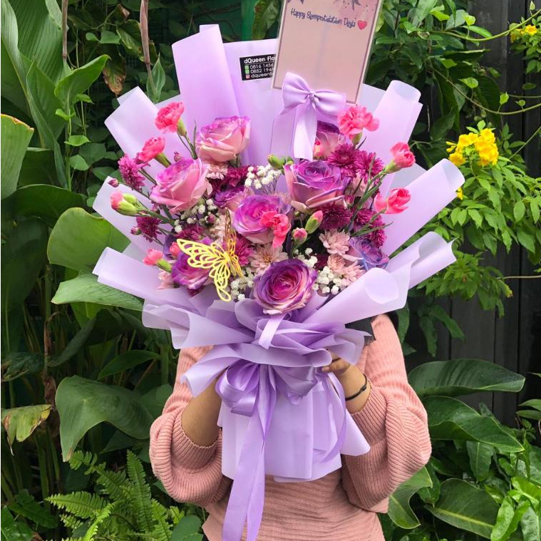 DQueen Florist Buket Bucket Bunga Ulang Tahun Wisuda Flower Bucket Bouqet Besar Mawar Merah Wedding 