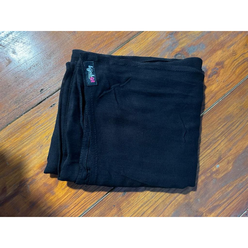 PL / Preloved Pashmina Viscose HijabQA black vol 3