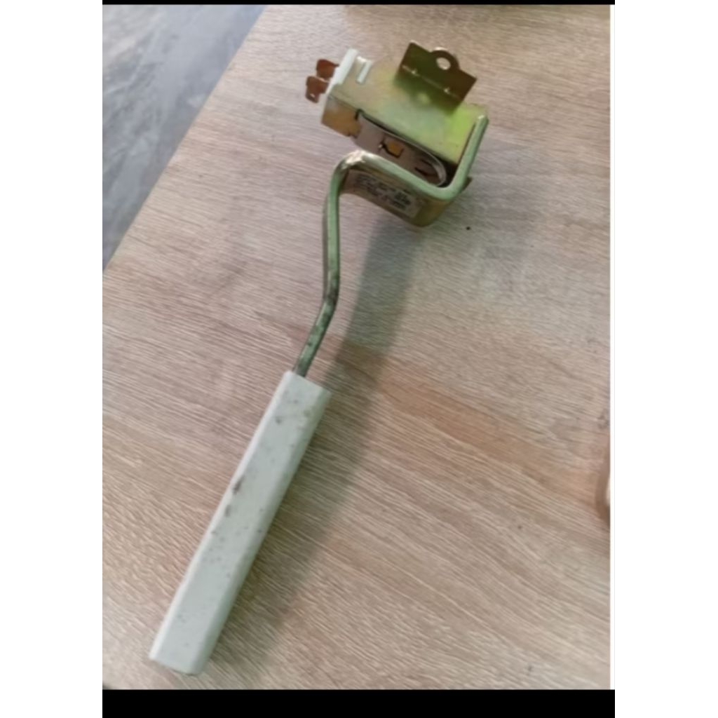 DOOR SWITCH  PINTU MESIN CUCI POLYTRONTuas Mesin cuci polytron pintu depan, Fron Loading