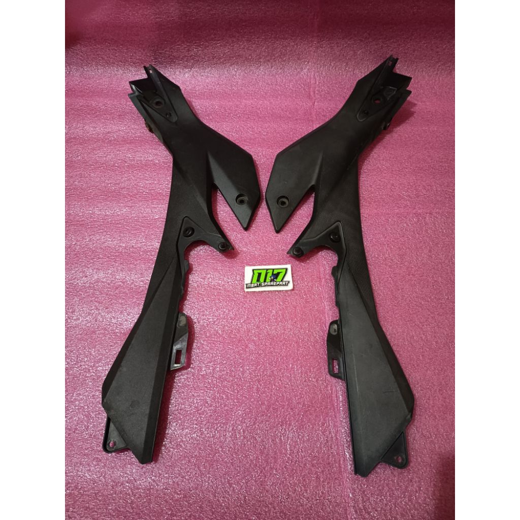 Cover Sambungan Bodi Honda CBR 150R K45R 2021-2026 Kiri Kanan Original