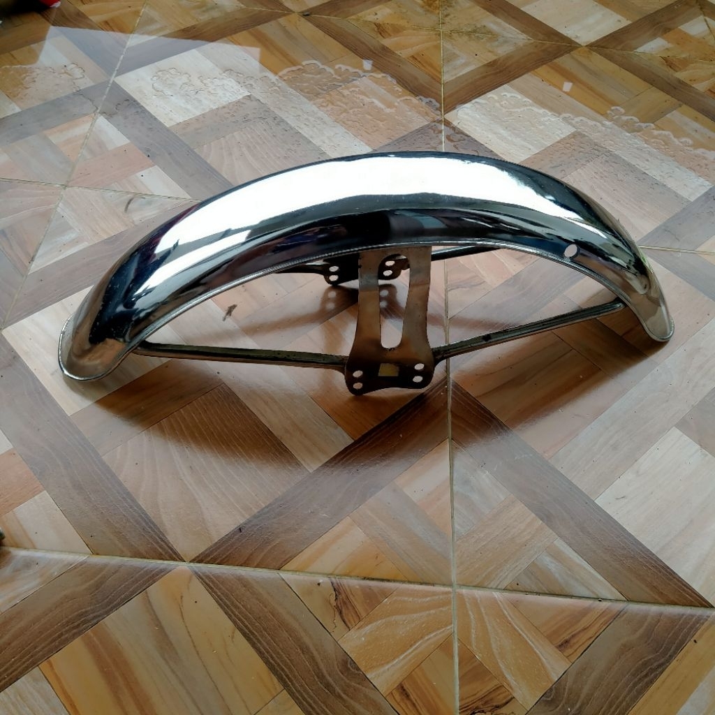 spakbor depan slebor front fender Yamaha RX100 rx125 NOS Good Quality