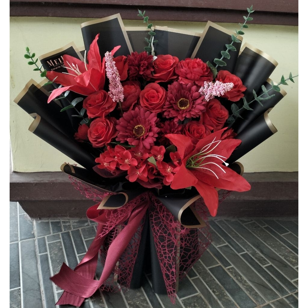Buket Bunga Artif XL MERAH HITAM