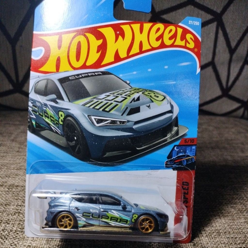 Hot Wheels Cupra e Racer Lot B 2026 Custom Ban Karet