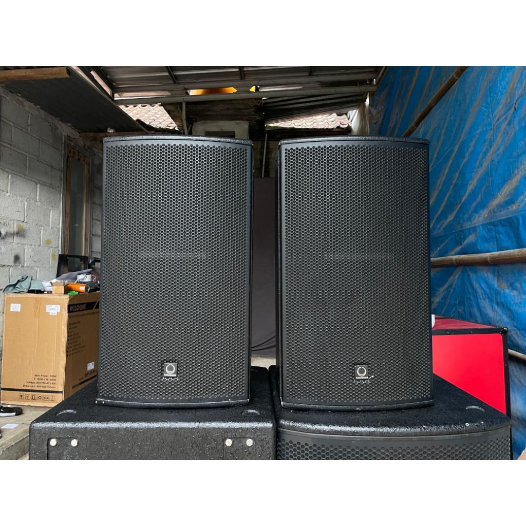 Turbosound NUQ112