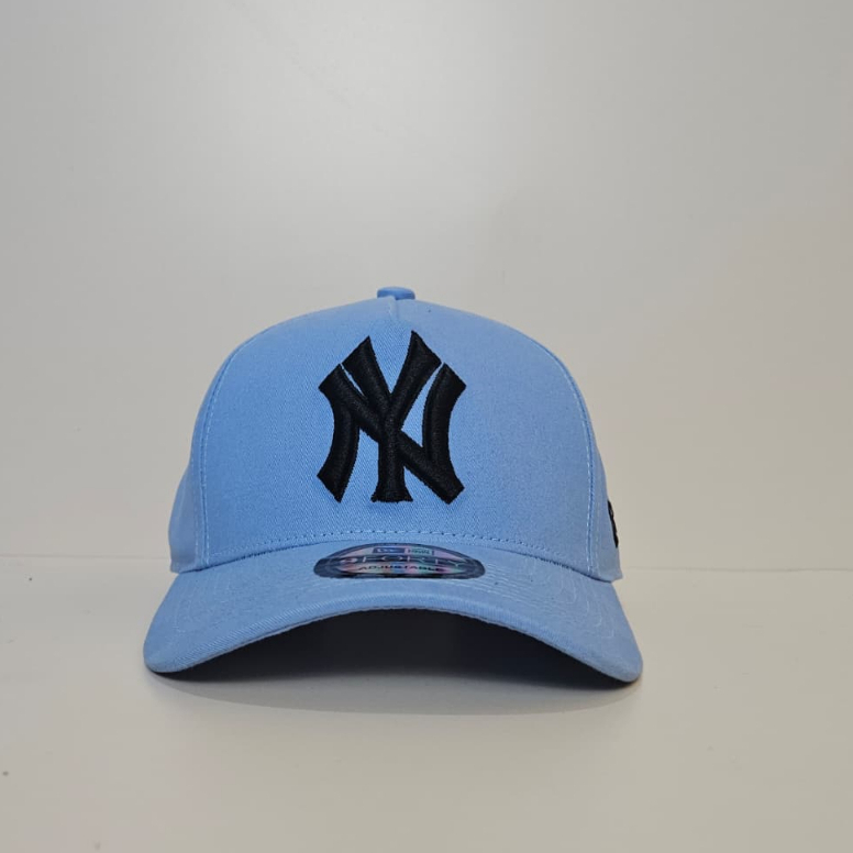 TOPI PRIA-TOPI BASEBALL NY BIRU MUDA BORDIR HITAM