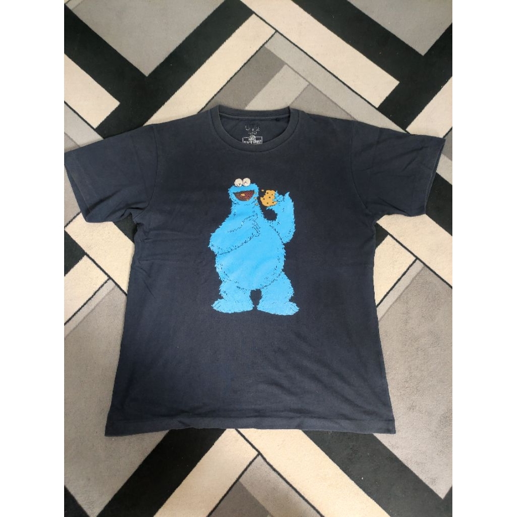 Uniqlo x Kaws Sesame street