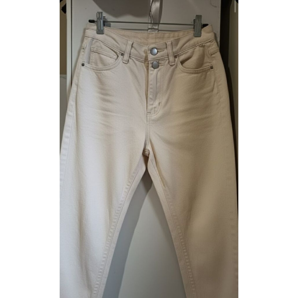 preloved lulu jeans  size M blh nego