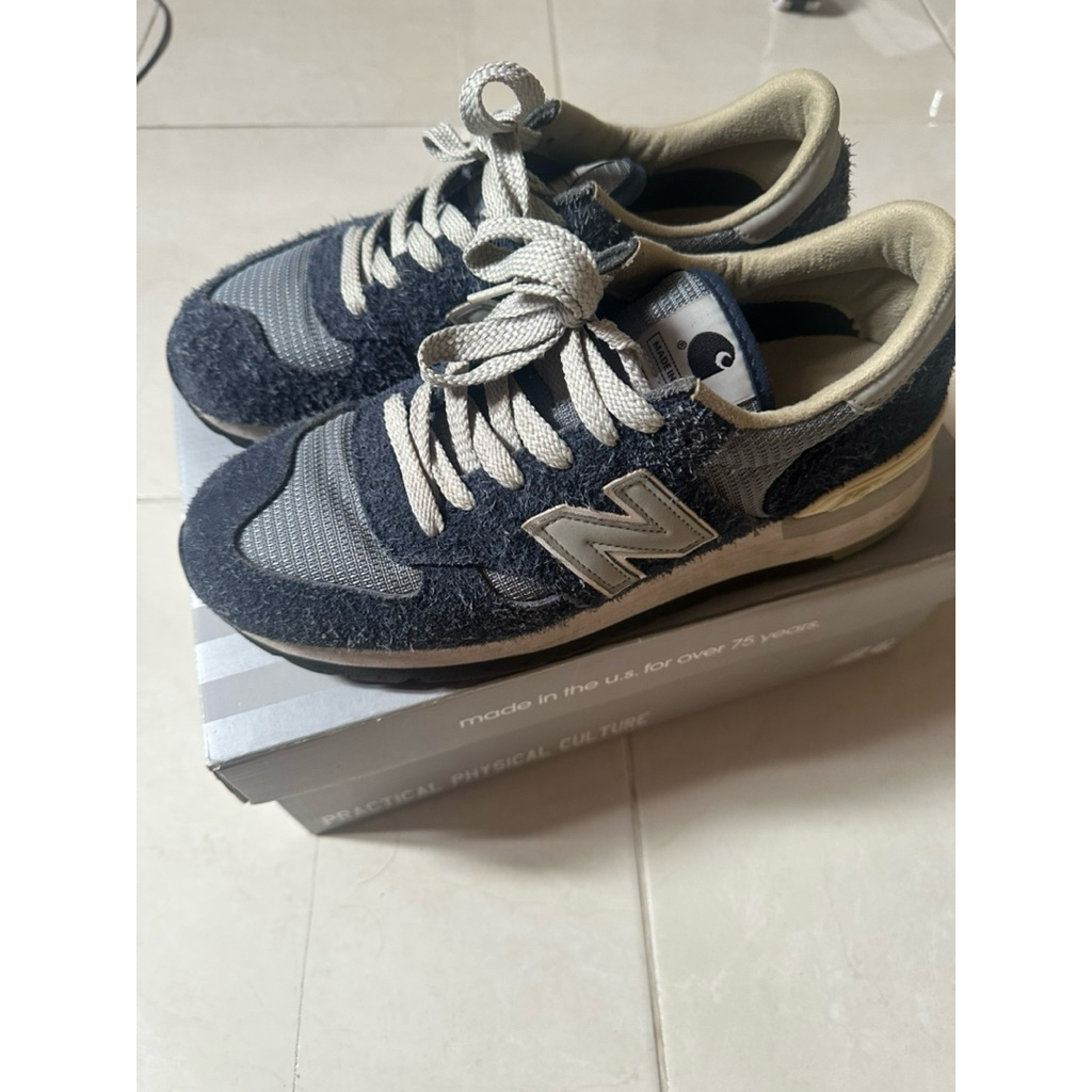 NB 990 V1 x Carhartt Original Preloved Made in USA