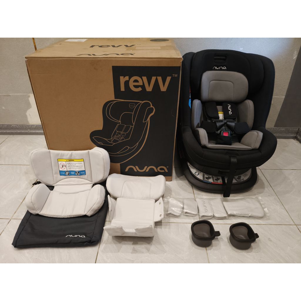 Carseat Nuna Revv Caviar preloved like new