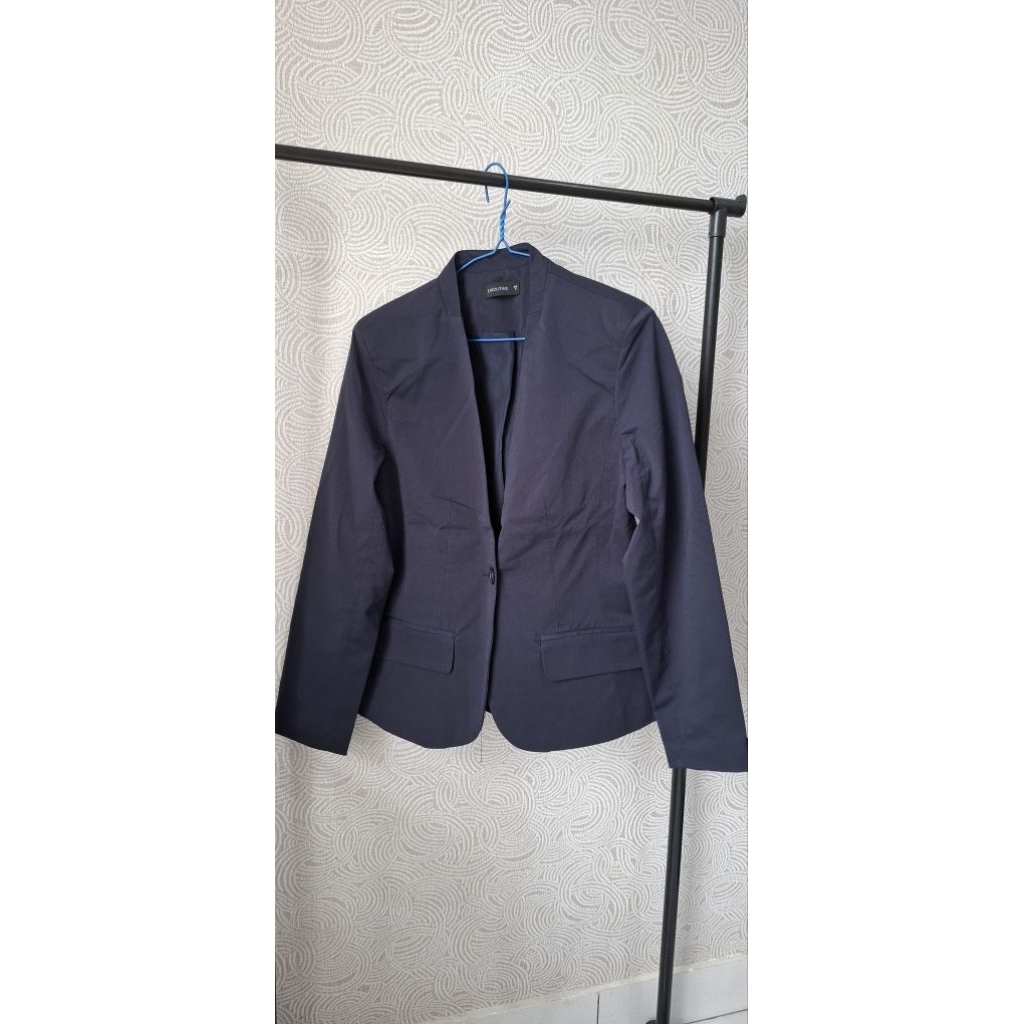 THE EXECUTIVE Blazer Wanita Size S