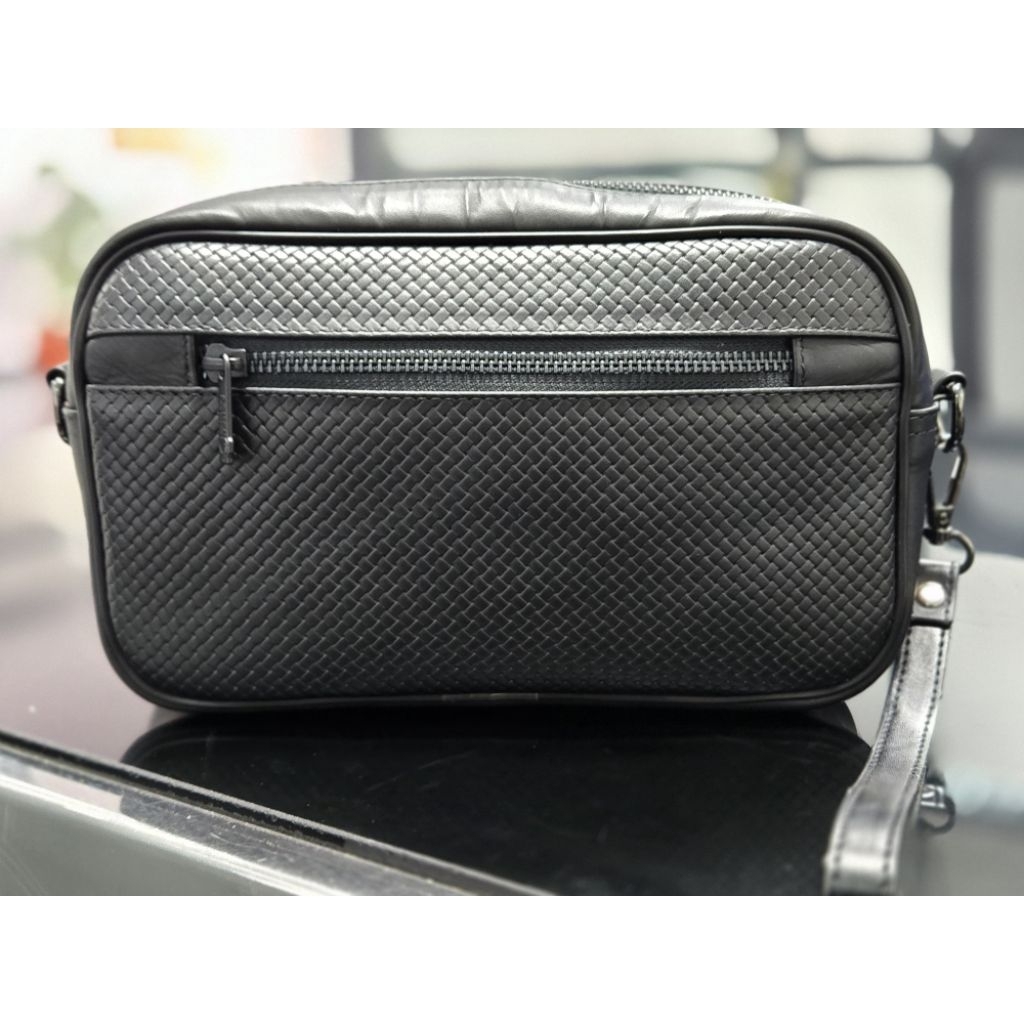 Tas Selempang Slingback Raven Angkara