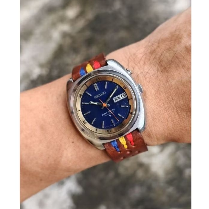 70s Vintage Seiko Bellmatic 4006-6031 alarm 17J Blue gold pillow dial memomatic memovox watch