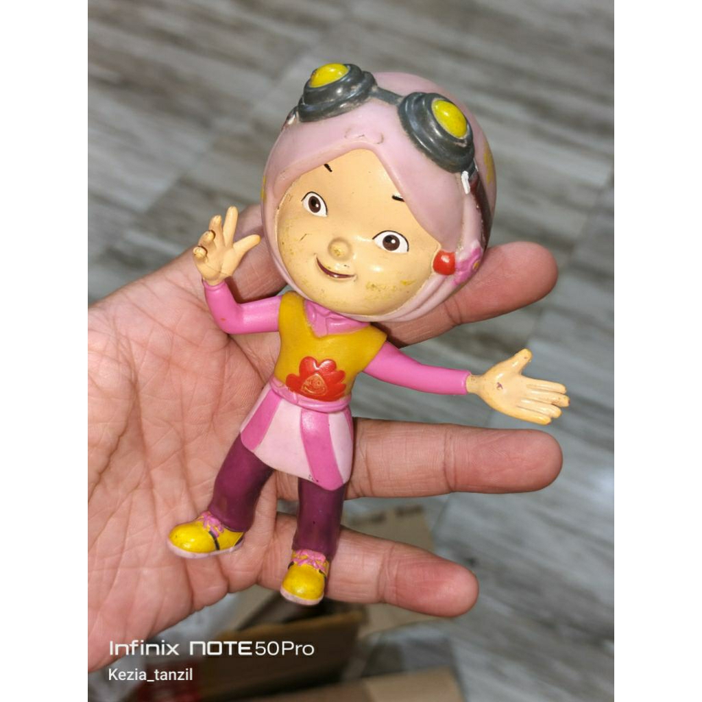 ACTION FIGURE FIGUR SUPERHERO SUPER HERO YAYA YING BOBOIBOY BOBOYBOY MINUS JUNK KEBAKAR FANG KARET P
