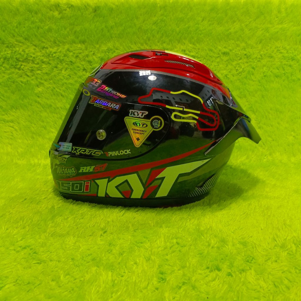 Helm second / Helm bekas KYT RC7