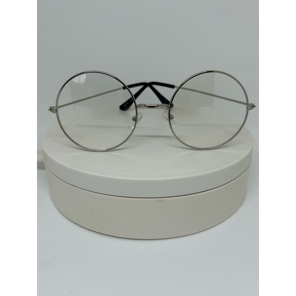 kacamata / kacamata fashion / kacamata hitam / kacamata ghibli korean japan look