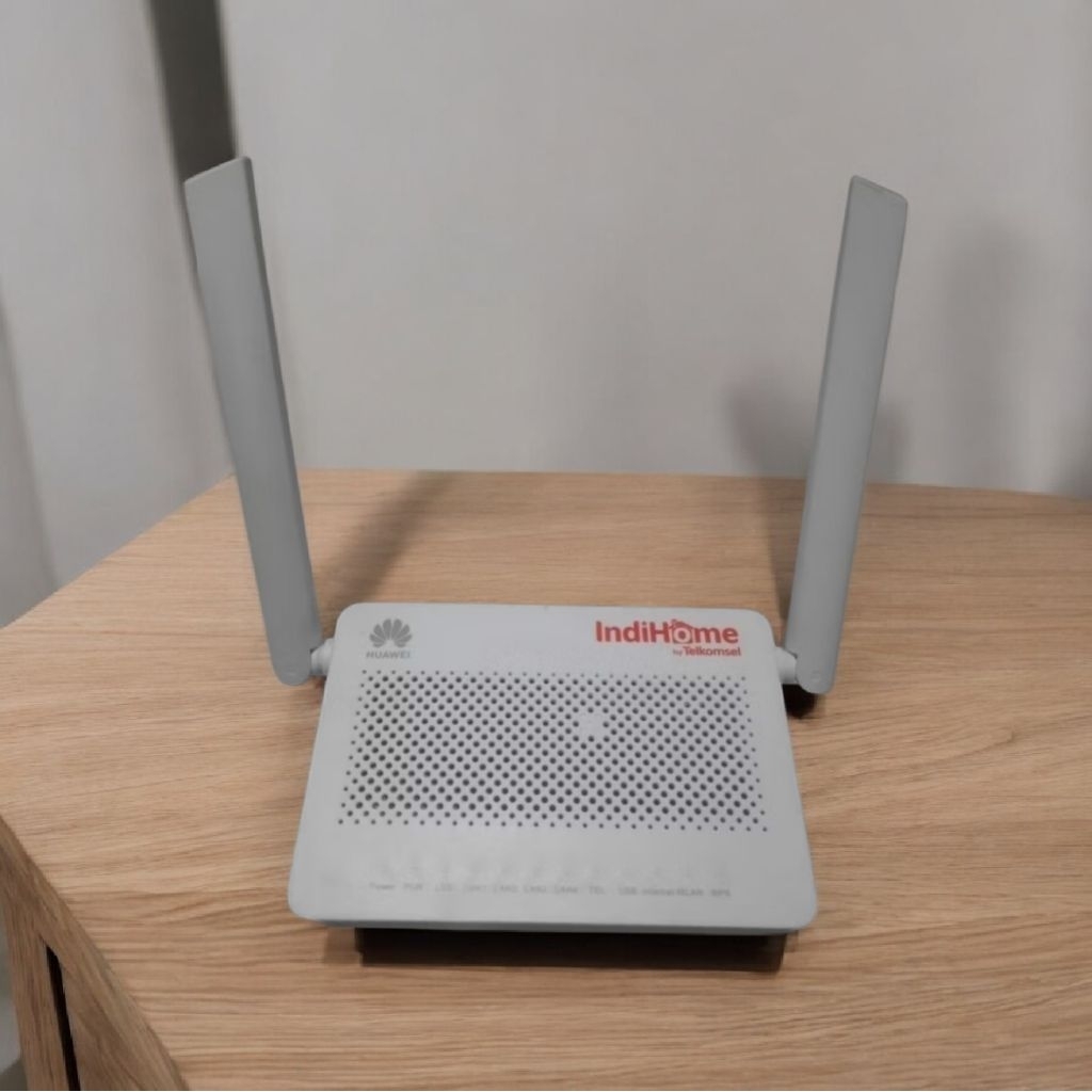Router Huawei HG8145V5 & OptiXstar HG8145X6-10 Port Biru