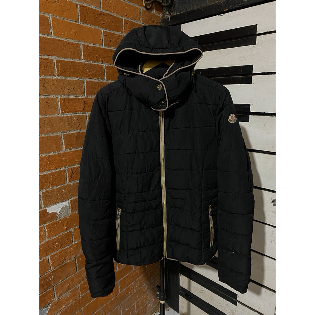 jaket puffer moncler