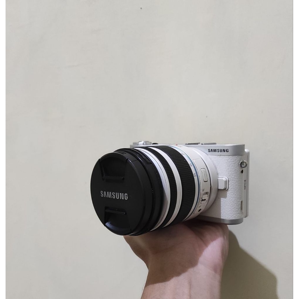 KAMERA MIRRORLES SAMSUNG NX300 FULLSET