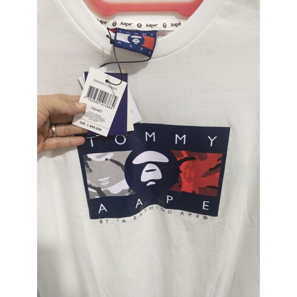 Baju Tommy Bape