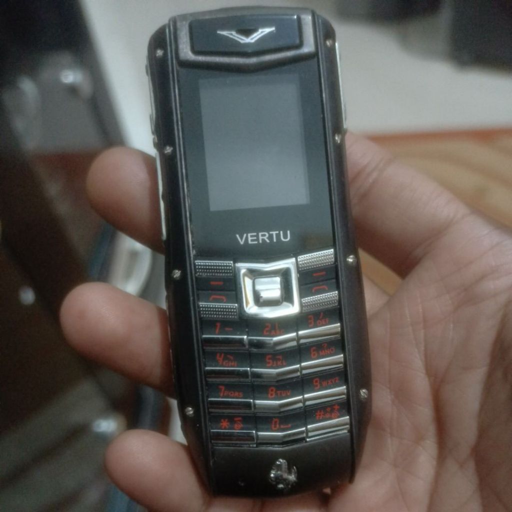 handphone vertu Ferrari VIP minus batre