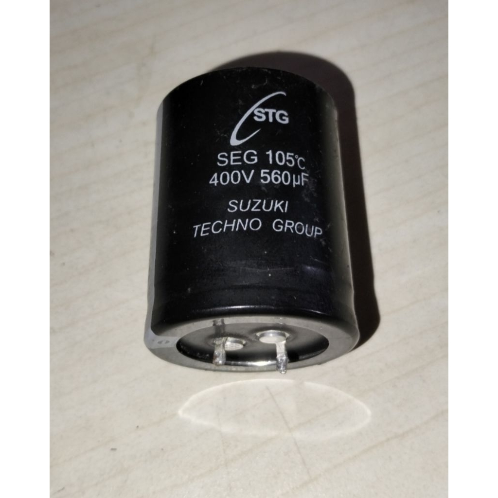 ELCO 400V 560UF T 4.5CM D 3.5 BEKAS