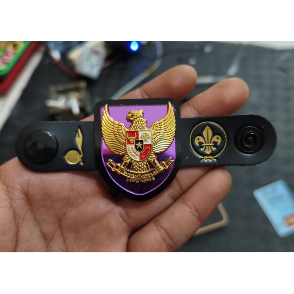 Ring kacu Garuda logam