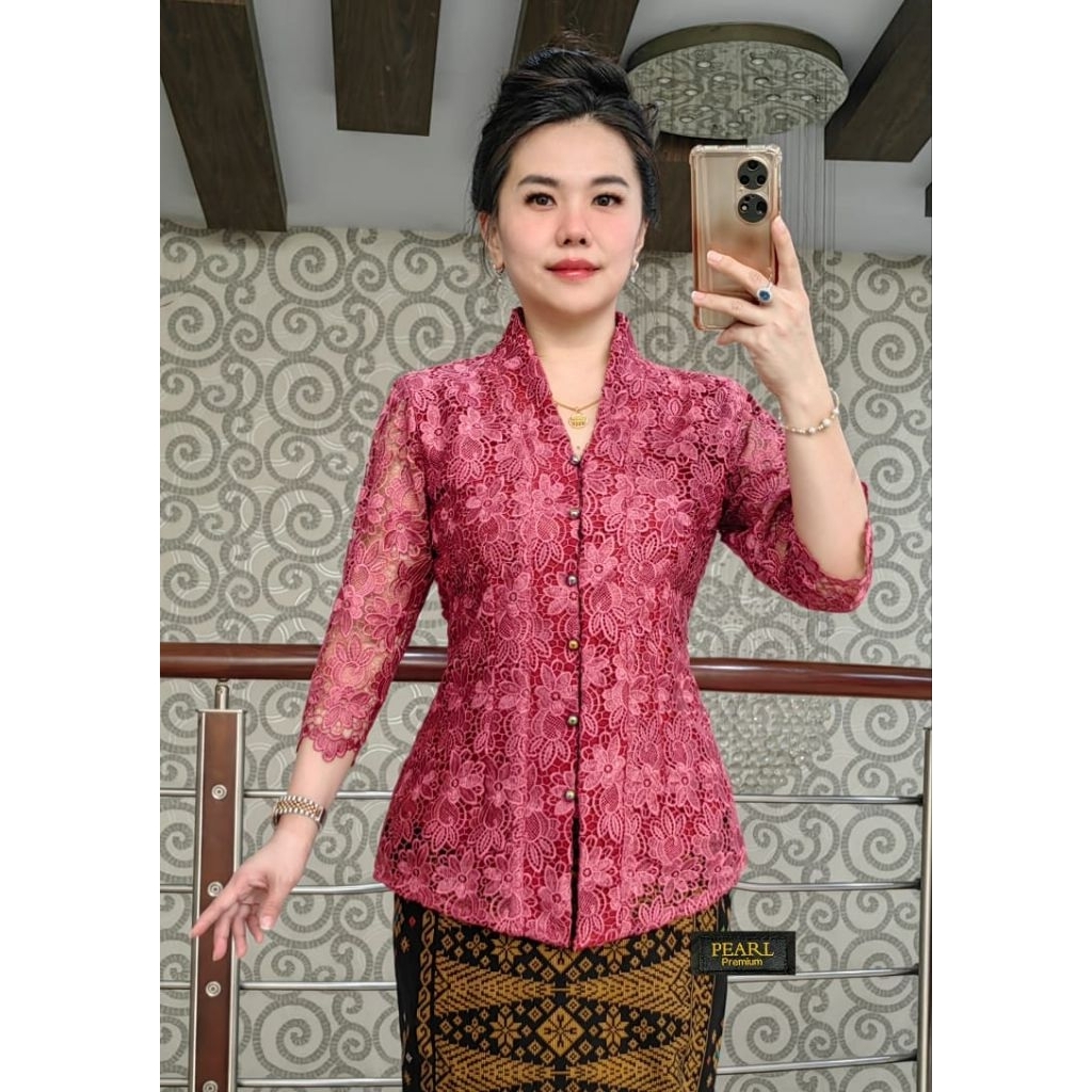 Blus Brokat Hoki Premium